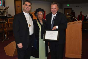 Right Reverend Gene Savoy, Jr. with Reverend Onie Cooper Humanitarian Award, Individual Recepient, Evelyn Mount, and presenter Reverend Howard Dotson, Spanish Springs Presbyterian Church PHOTO: Robert Roy