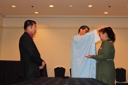Consociate Yukako Kwai receives First-level Ordination. PHOTO: Keiko Inoue