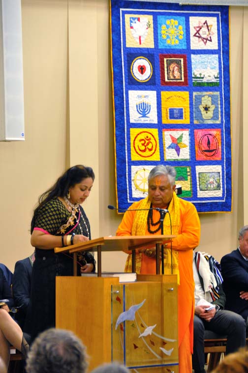 Radheka presented a Hindu prayer with Rajan Zed. PHOTO: Stephan Fuelling